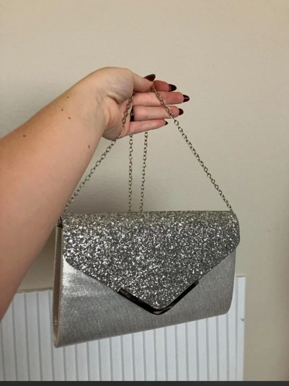 N/A chic silver